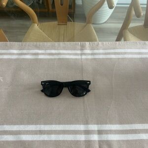 Ray-Ban Classic Black Sunglasses